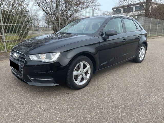 Audi A3 Sportback 1.6 TDI AUTOMATIK AHK TÜV NEU