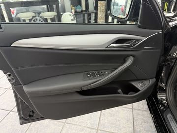 BMW 520 - 12