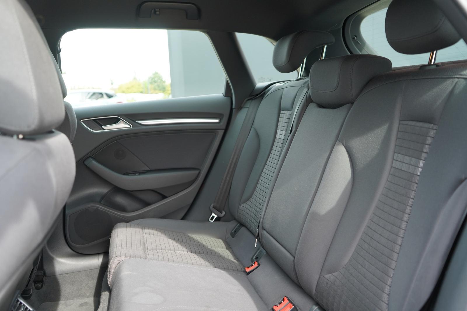 Audi A3 Sportback 35 1.5 TFSI sport S-Line ACC PDC
