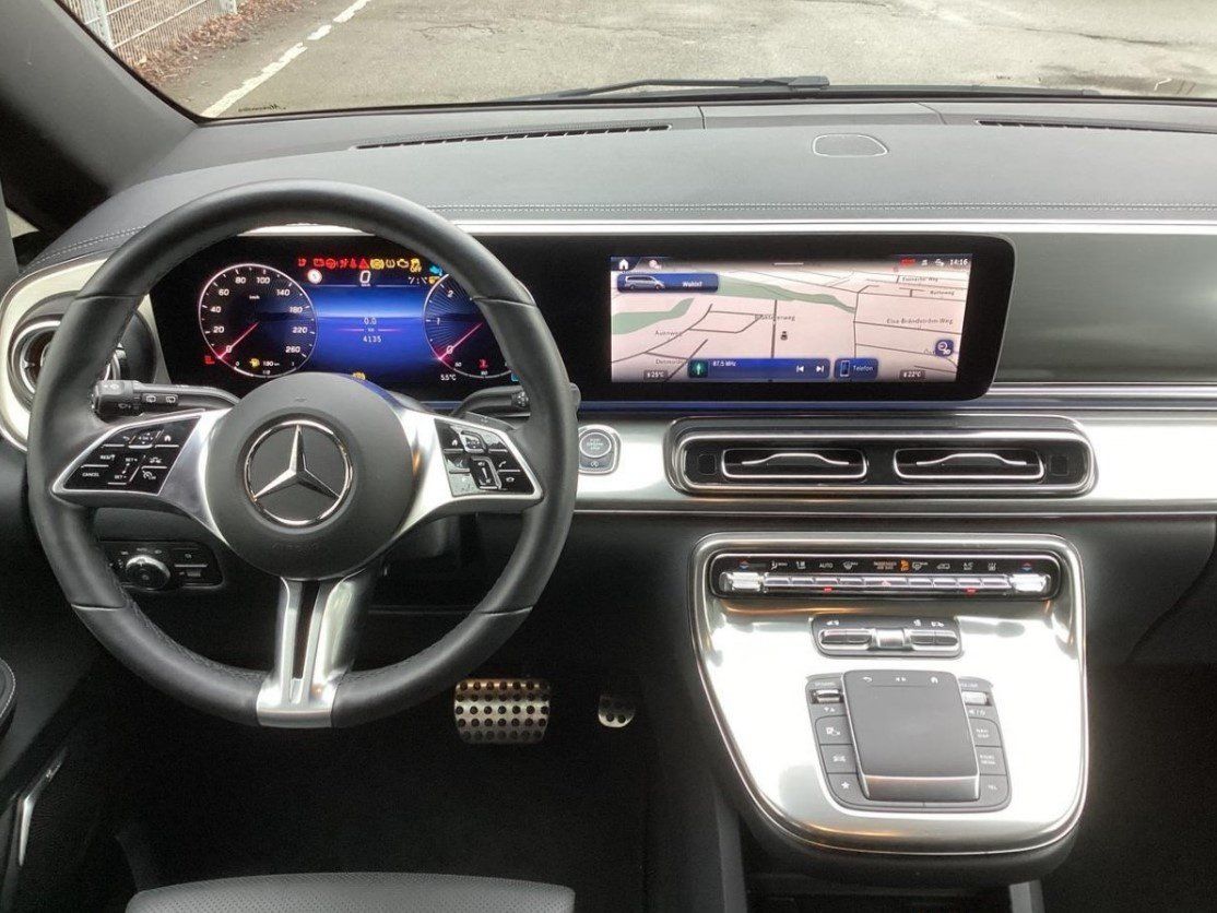 Fahrzeugabbildung Mercedes-Benz V250d 4M XL EXCLUSIVE LuxusSitze AMG Standhz AHK