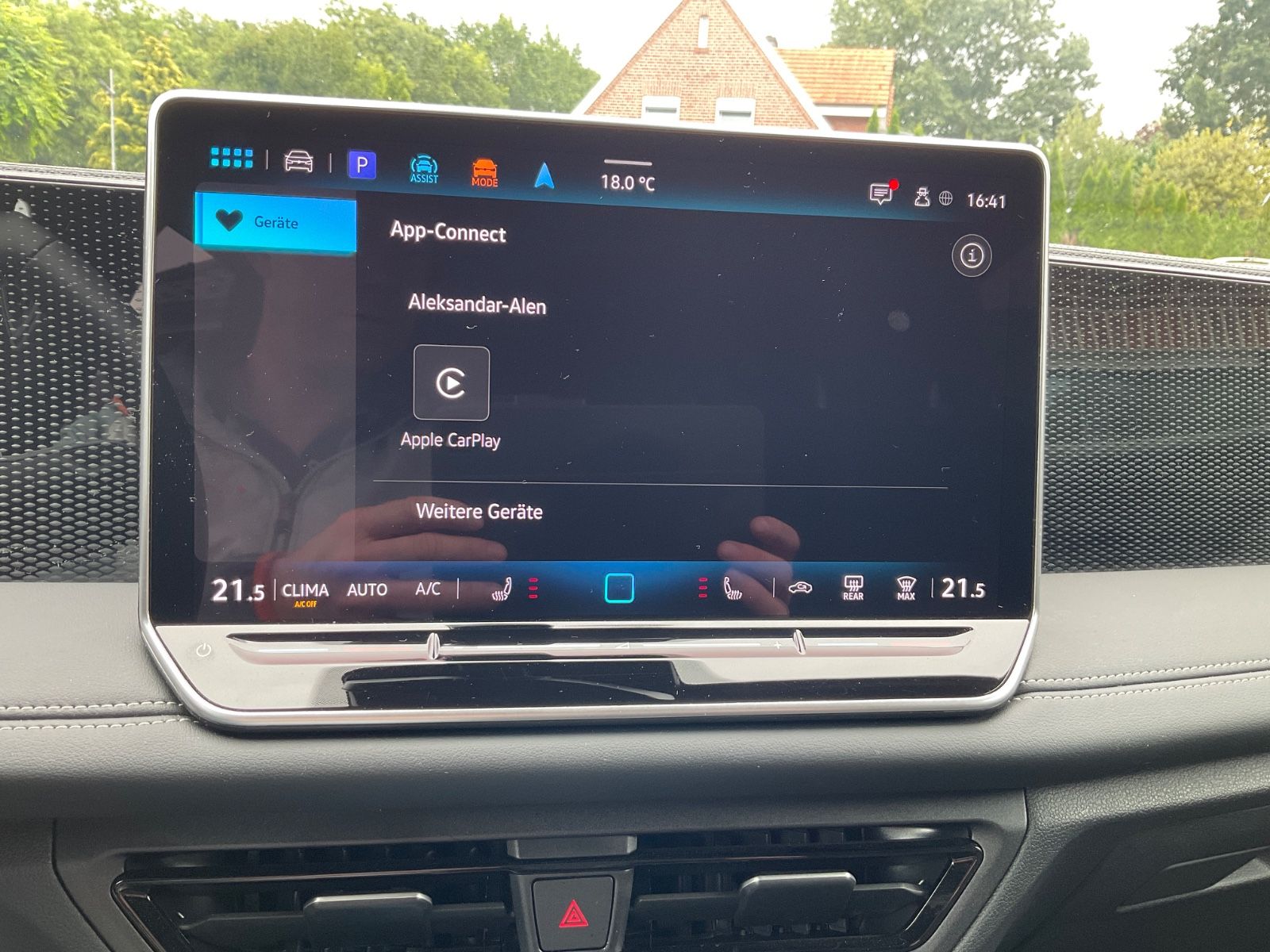 Fahrzeugabbildung Volkswagen Tiguan 1.5 eTSI DSG GOAL,AHK,Kamera,Navi,ACC