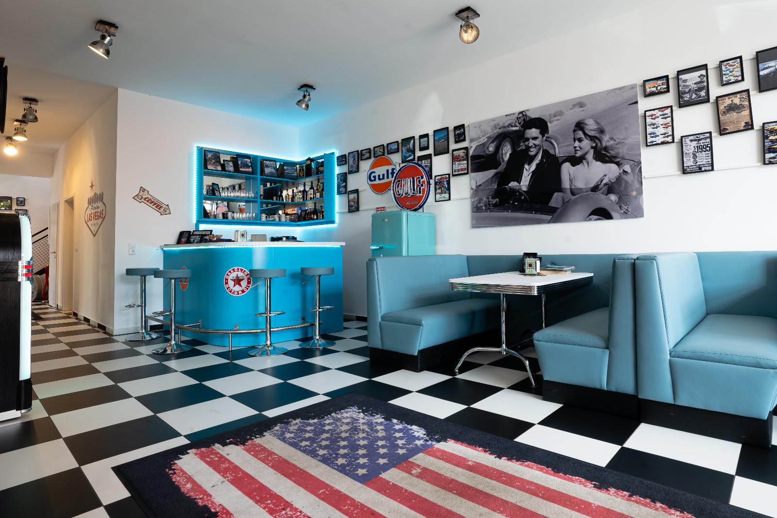 showroom-image-top