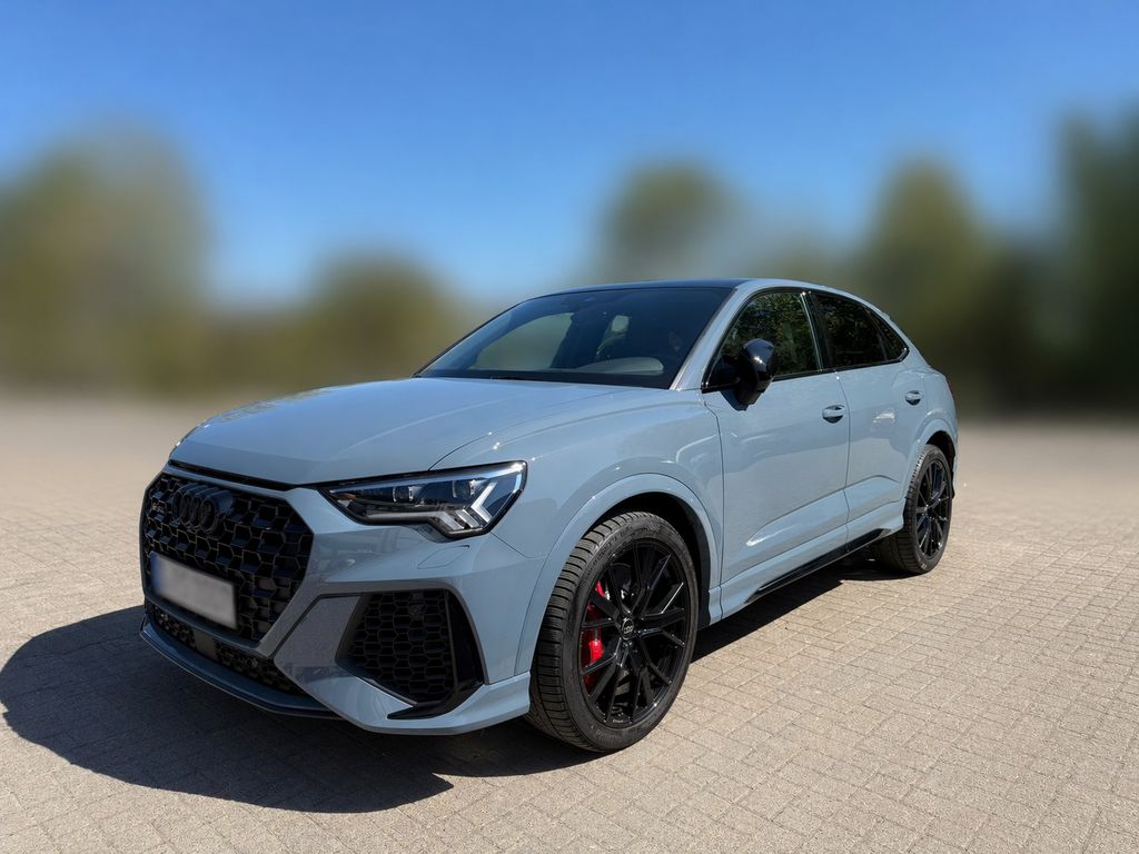 Image of Audi RSQ3