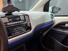 VW e-up!*SITZHEIZUNG*LED*MWST*1.HAND*AMBIENTE