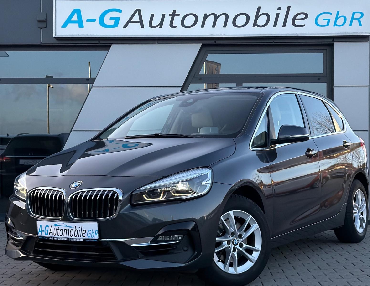 BMW 218 i Active Tourer Luxury Line Soundsystem Pano