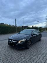 Mercedes-Benz Mercedes CLA 200 CDI/Automatik/volles chec... - Mercedes-Benz CLA 200 in Düsseldorf