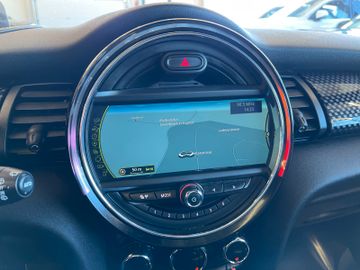 MINI Cooper SD *1.HAND*HEAD-UP*KAM*LED*PDC*TEMP*PANO*
