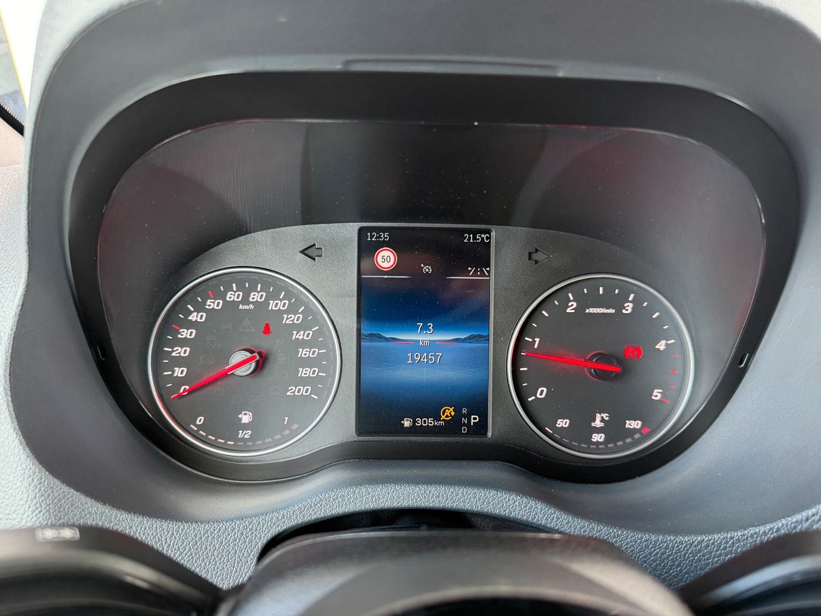 Fahrzeugabbildung Mercedes-Benz Sprinter 317 CDI 9G 3665 LED SHZ Klima Schwing