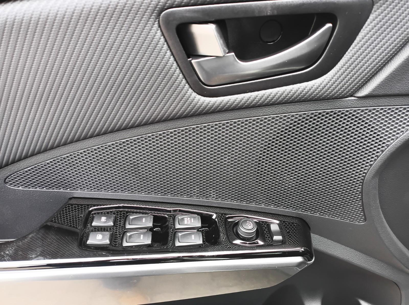 KGM Tivoli 1.5 ESSENTIAL+AUTOM+LM FELGEN+CARPLAY+, миниатюра 16