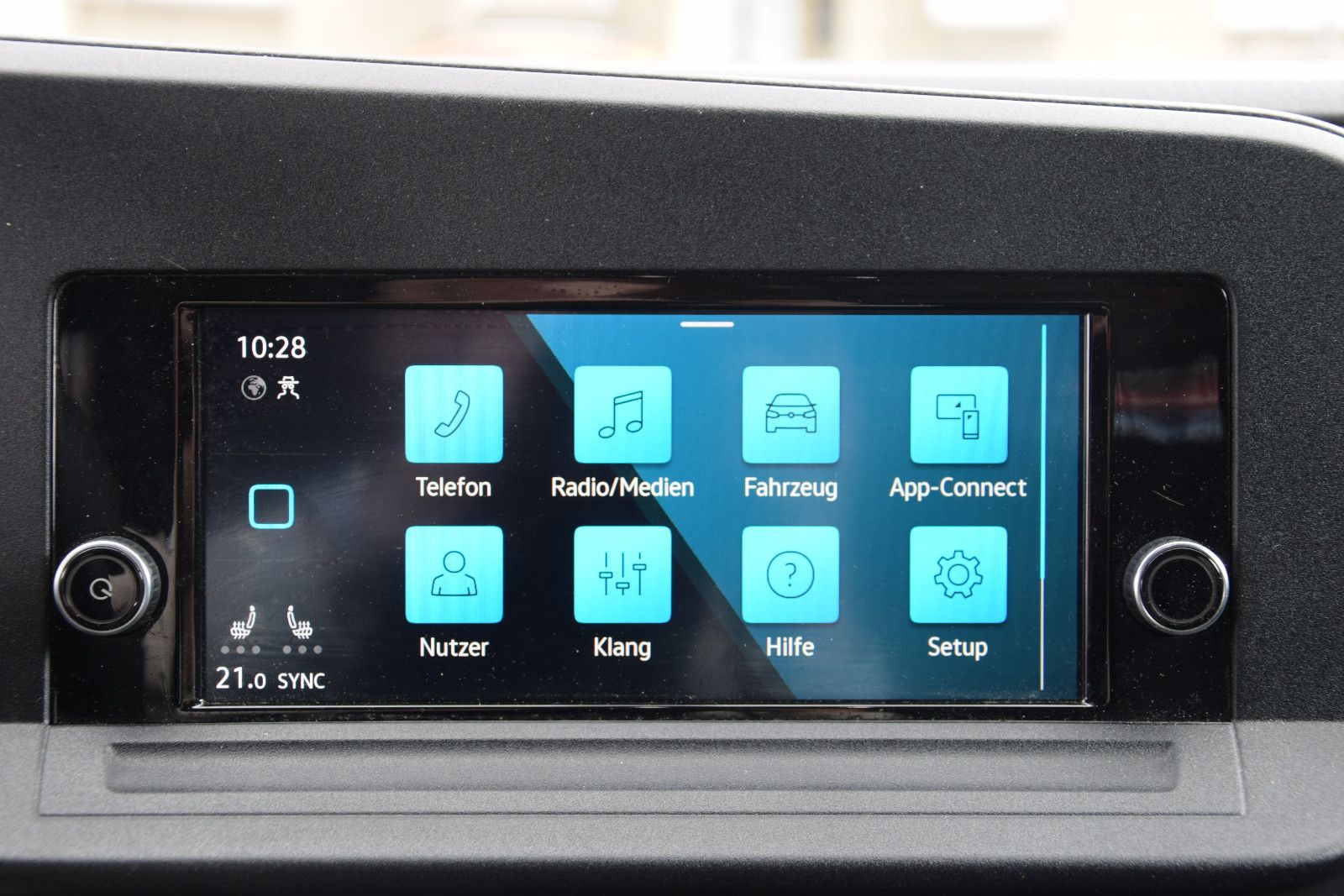 Fahrzeugabbildung Volkswagen Caddy Cargo EcoProfi Klima PDC Navi Sitzheizung