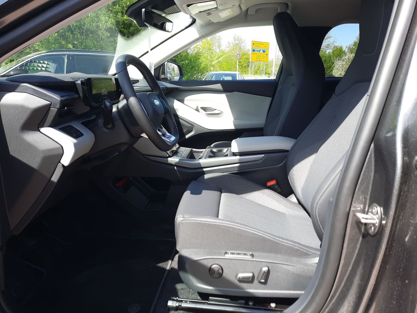 Ford Explorer - Bild 13