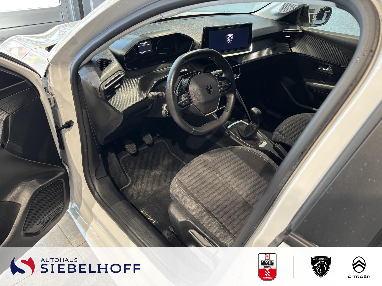 Peugeot 208 - Bild 11