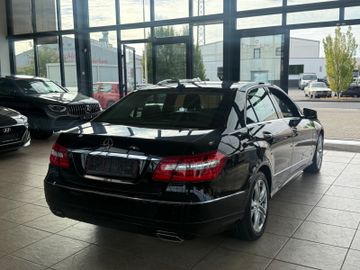 Mercedes E 220 - 3