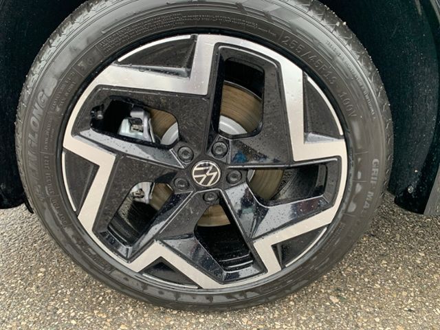 Fahrzeugabbildung Volkswagen Tiguan eHYBRID R-LINE AHK AREA VIEW NAVI DCC TRA
