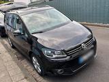 Volkswagen Touran 1,4 L 140PS - Volkswagen Touran mit Benzin-Antrieb: Kombi, Automatik