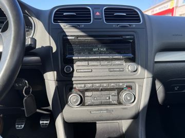 Volkswagen Golf 1.2 TSI Style+LED+SHZ+Klima.+Temp+BC+WR+Gar