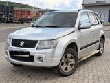 Suzuki Grand Vitara 2.0 *4x4/ALLRAD* *AHK* - Suzuki Grand Vitara aus 2005