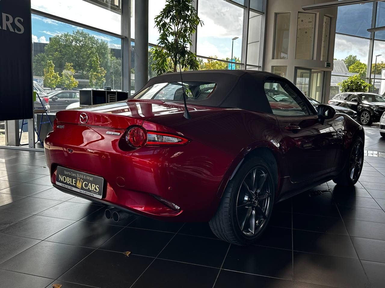 Fahrzeugabbildung Mazda MX-5 Selection KLIMA LED NAV LEDER