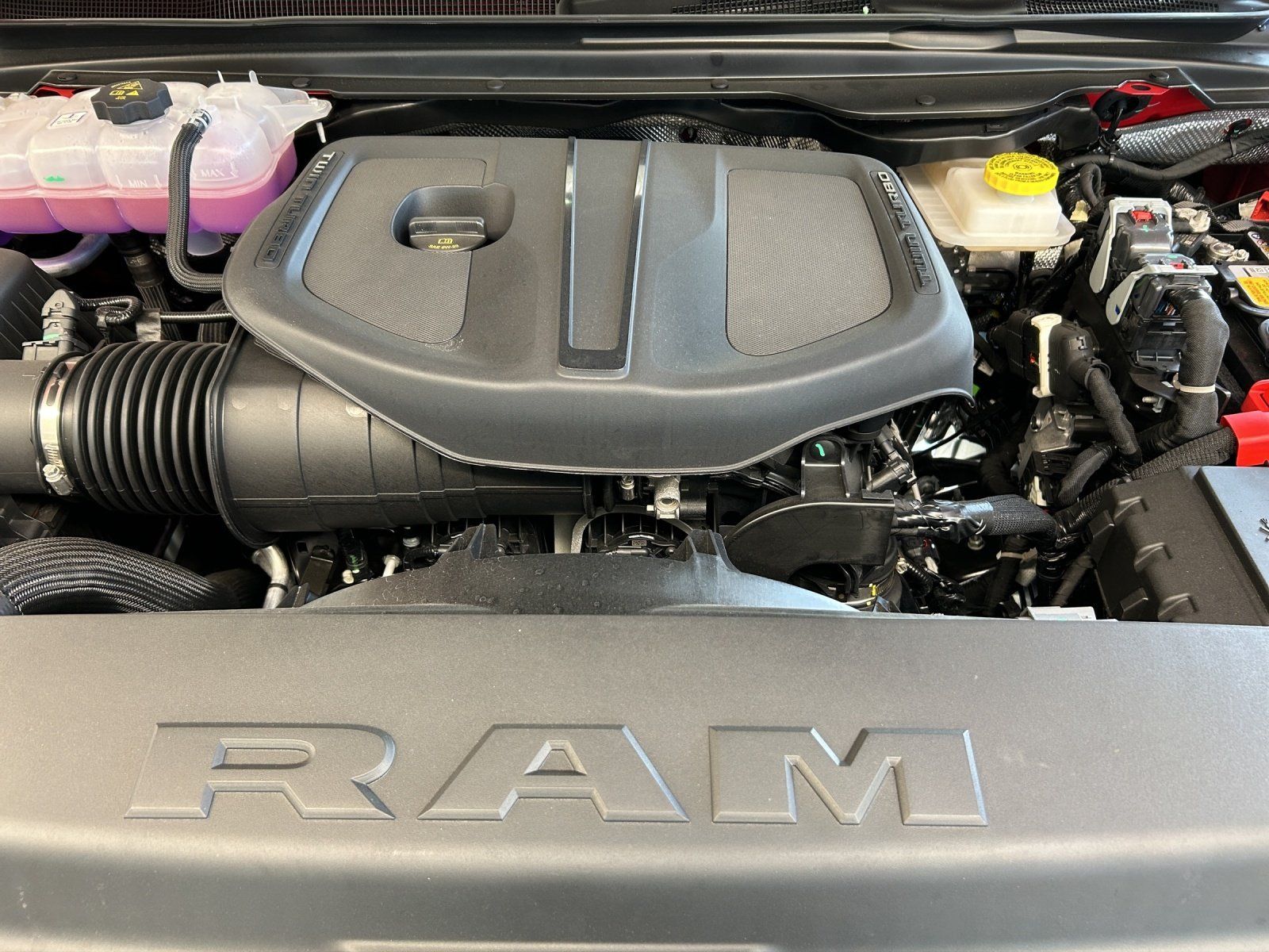 Fahrzeugabbildung Dodge RAM 1500 Rebel Crew Cab