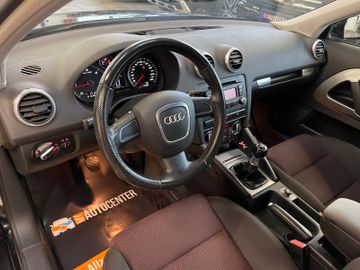 MYAUTOCENTER – Gebraucht- und Jahreswagen mit Werkstattservice in Pfaffenhofen Audi A3 2.0 TDI Ambition *2. Hand*Klima*Tempomat*TÜV*