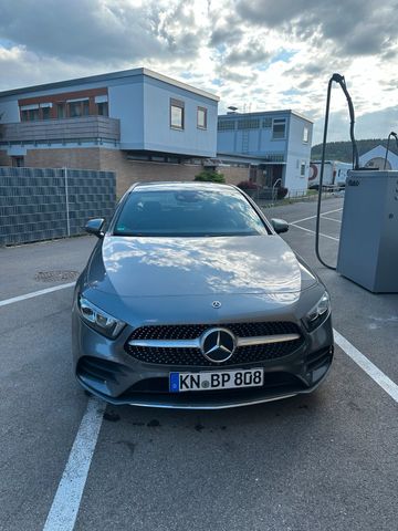 MERCEDES-BENZ Mercedes A200 AMG