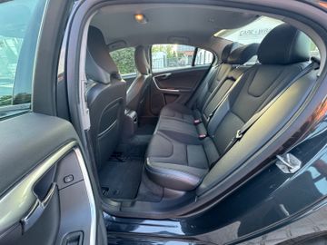Volvo S60 - 11