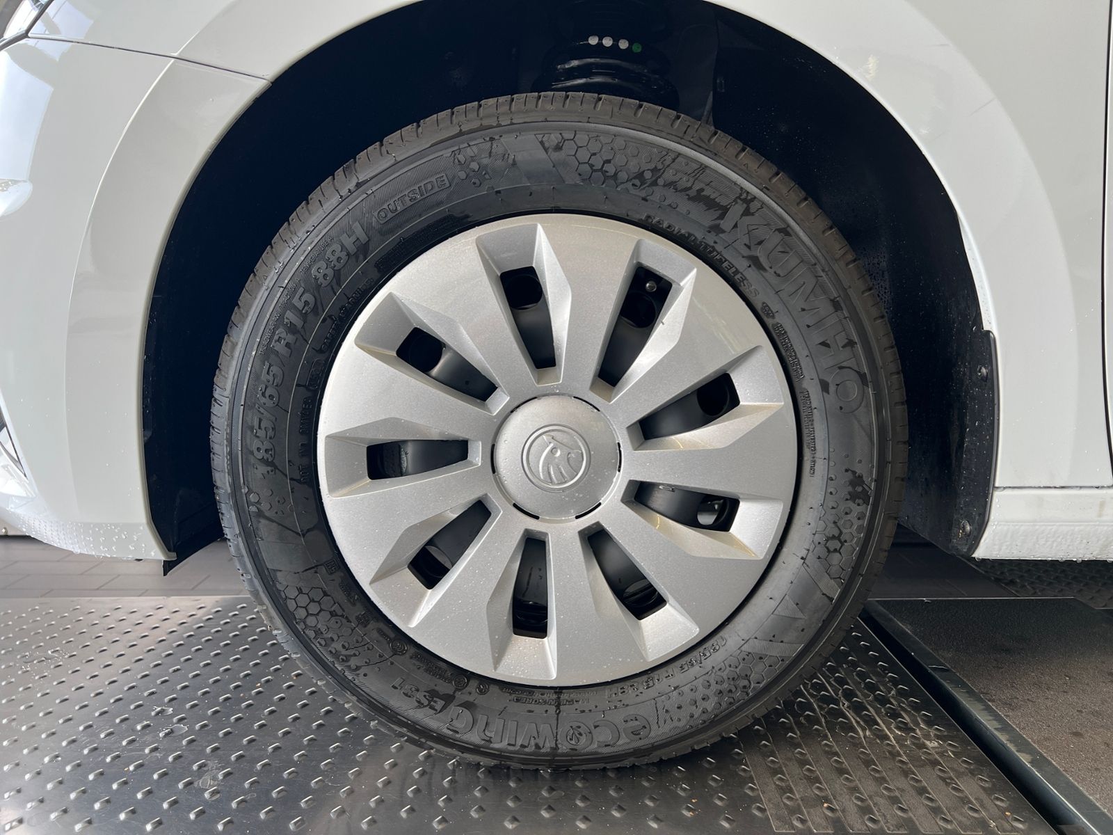 Fahrzeugabbildung SKODA Fabia IV Selection 1.0 MPI *LED, Climatronic, Si