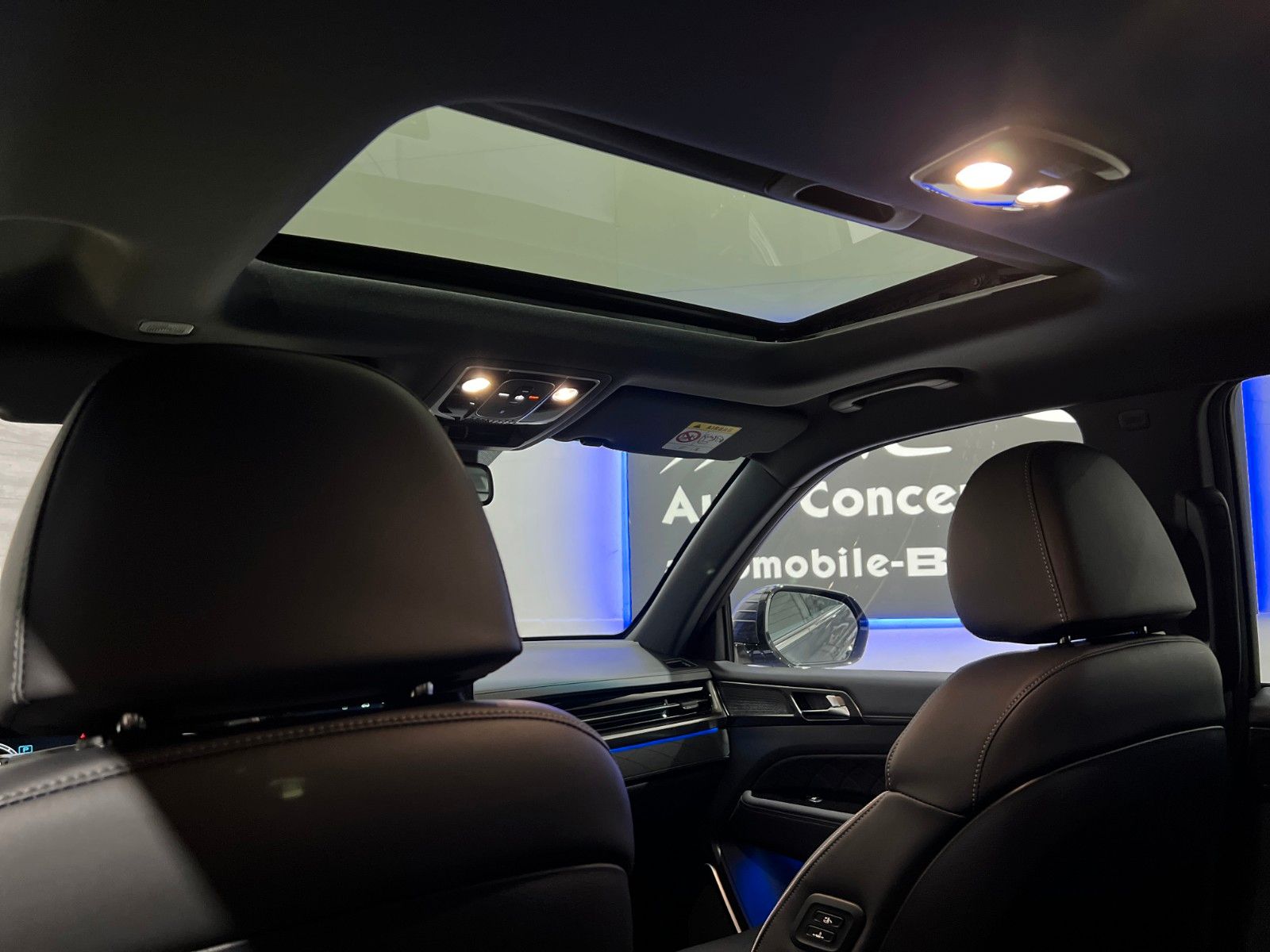 Fahrzeugabbildung Ssangyong KGM REXTON  Titanium Plus 4WD *7 Sitz*360*AHK*