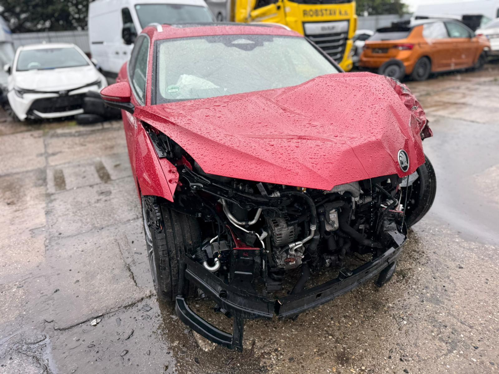Skoda Superb 2.0 TDI 142kW DSG 4x4 L&K Combi panorama
