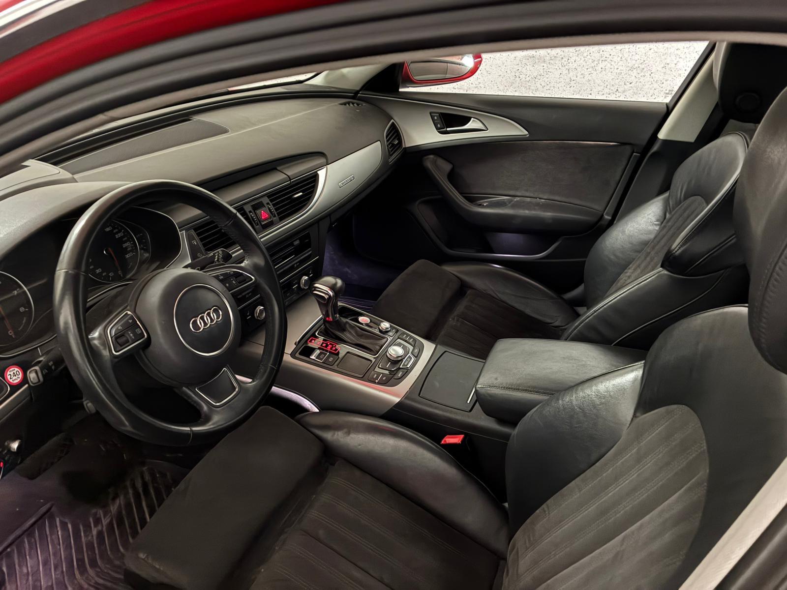 Audi Quattro 2011 — photo 7
