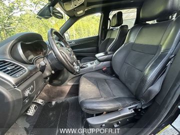 Jeep Grand Cherokee - 10