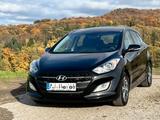Hyundai i30 blue 1.6 CRDi 81kW Style - Hyundai i30: Crdi Style