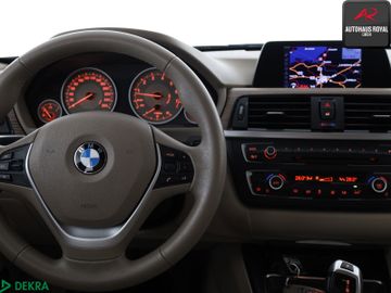 BMW 320 - 12