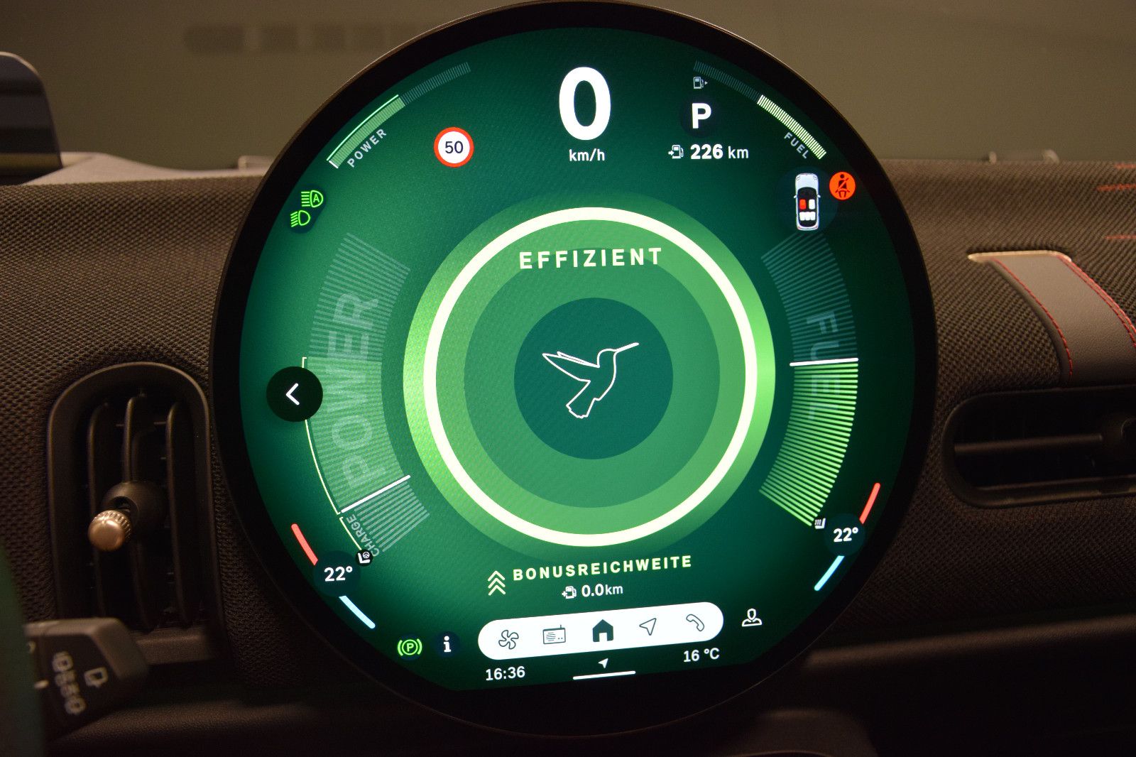 Fahrzeugabbildung MINI Cooper C John Cooper Works Trim HuD Pano Leder