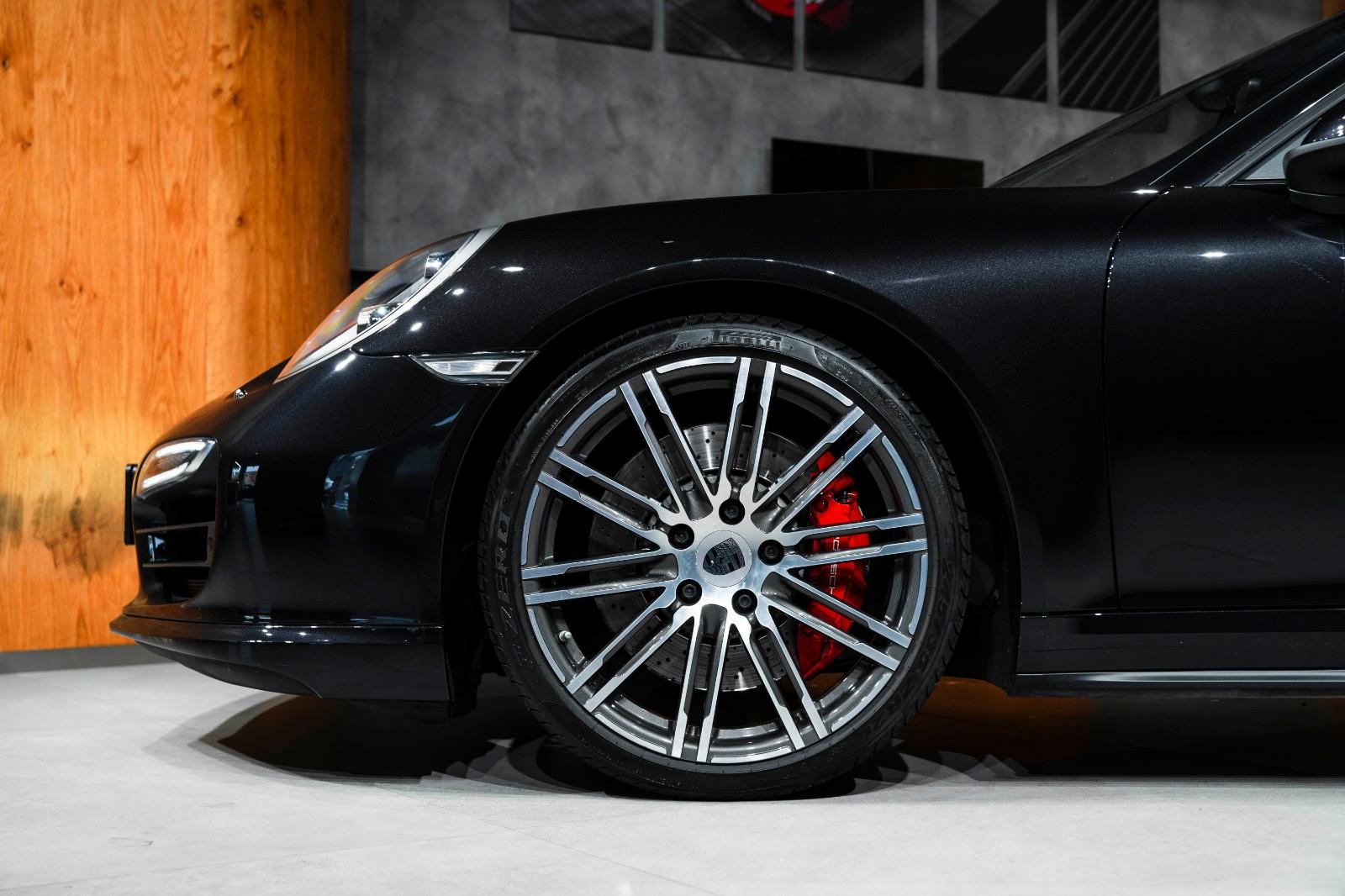PORSCHE 991 TURBO CABRIOLET