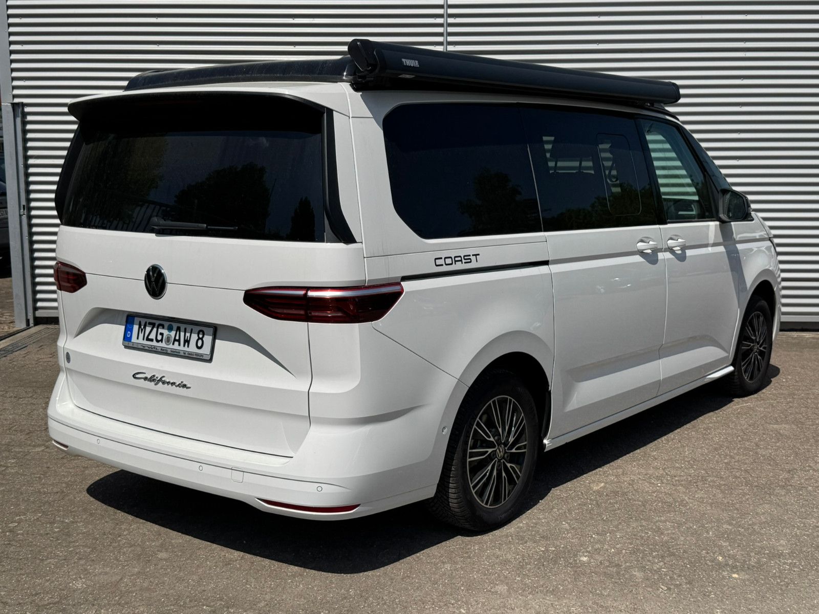 Fahrzeugabbildung Volkswagen T7 California Coast 2.0 TDI DSG Navi AHK