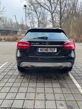 Mercedes-Benz GLA 180 SCORE! SCORE! - gebrauchte Mercedes-Benz GLA 180 aus dem Jahr 2016