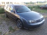Ford Mondeo - Ford Mondeo aus 2005 mit Diesel-Antrieb