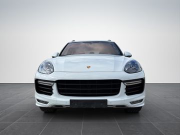 Porsche Cayenne - 8
