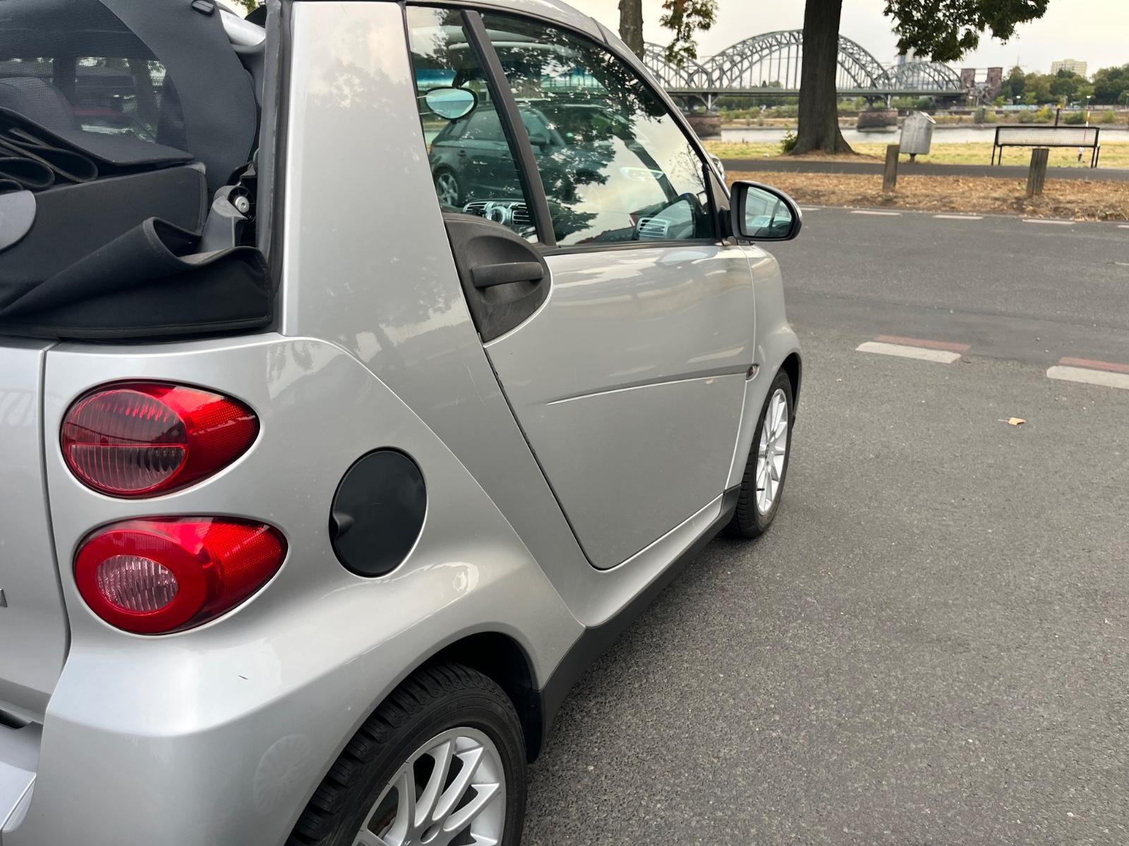 Smart ForTwo Cabrio 1.0 84 PS Automatik