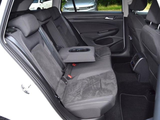 Golf VIII Variant 2.0 TDI 150 PS DSG Style LED-P