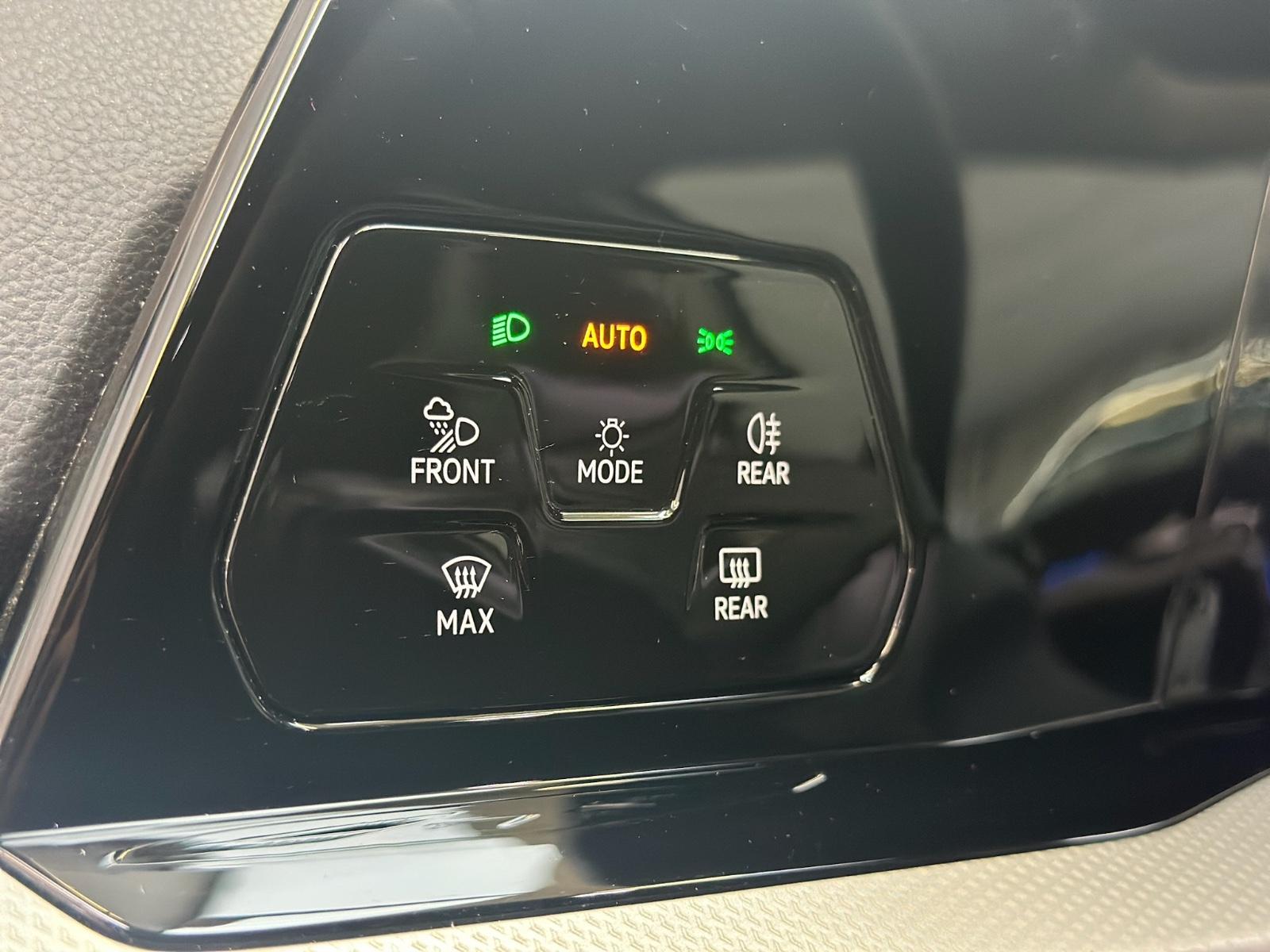 Volkswagen Golf VIII 1.5 eTSI#DSG#MOVE#NAVI#LED