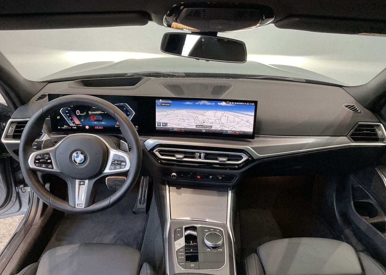 Fahrzeugabbildung BMW 320d Lenkradheizung, 19" LMR, M Sportpaket