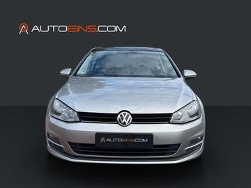 Volkswagen Golf - 2