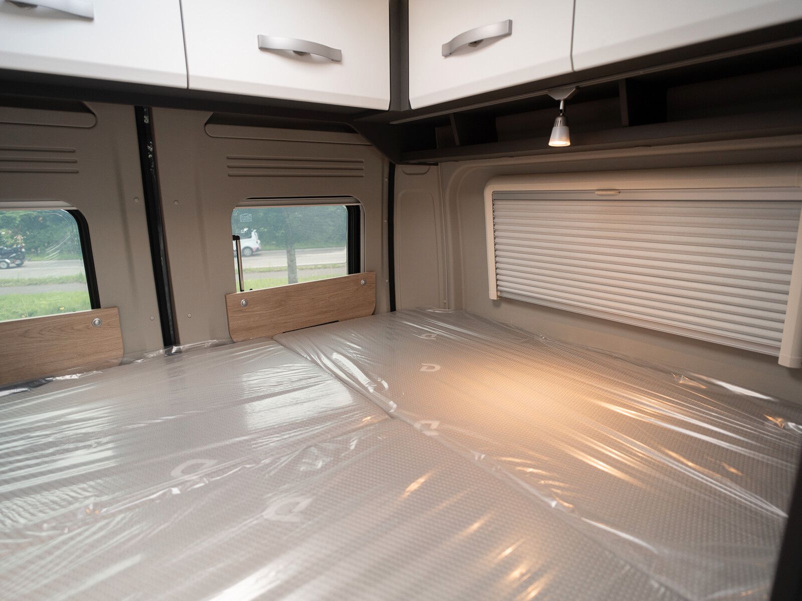 Fahrzeugabbildung Dethleffs Globetrail 600 DK Fiat Dieselheiz/Rahmenfenster