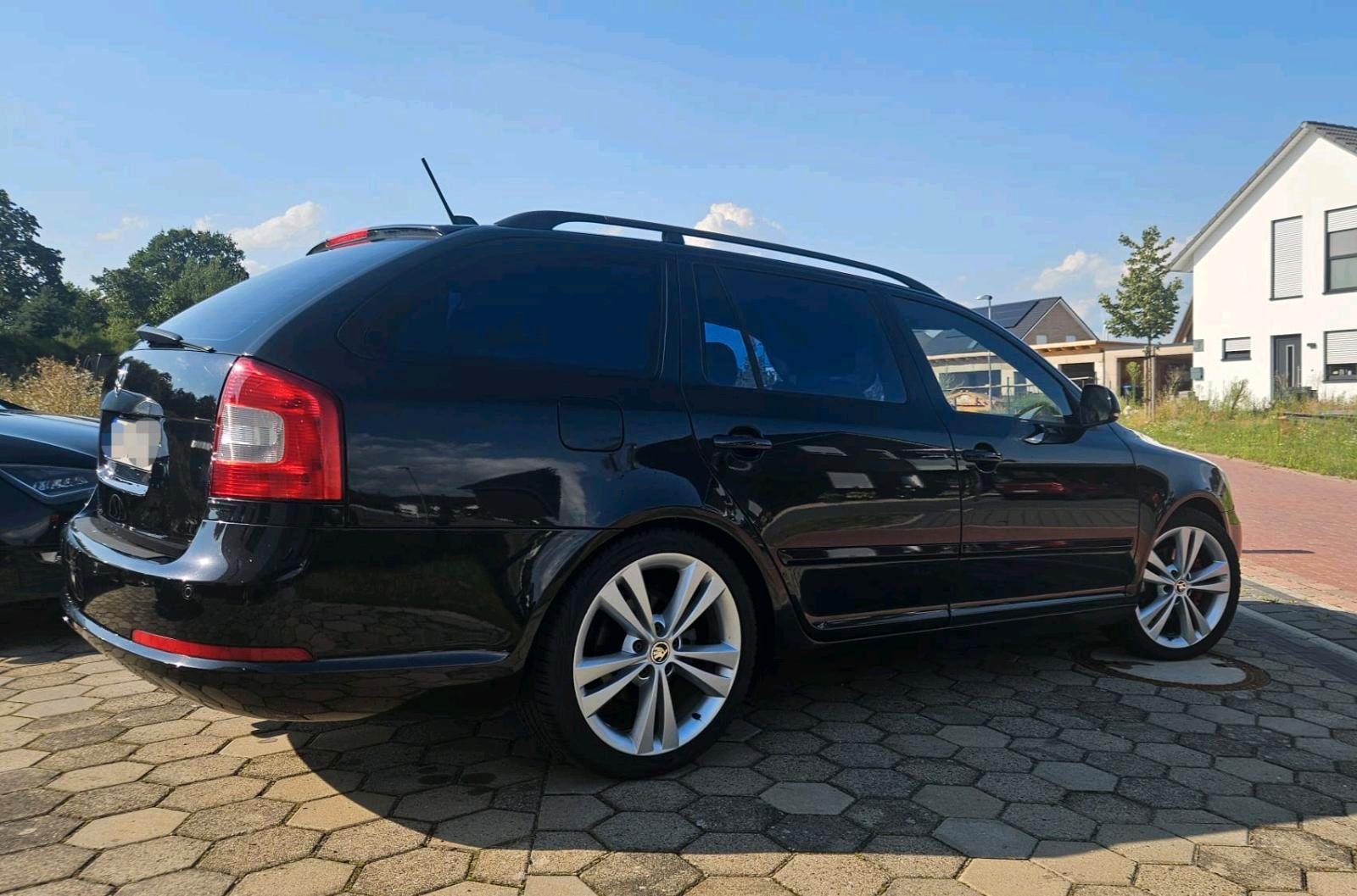 Skoda Octavia 2010 — photo 6