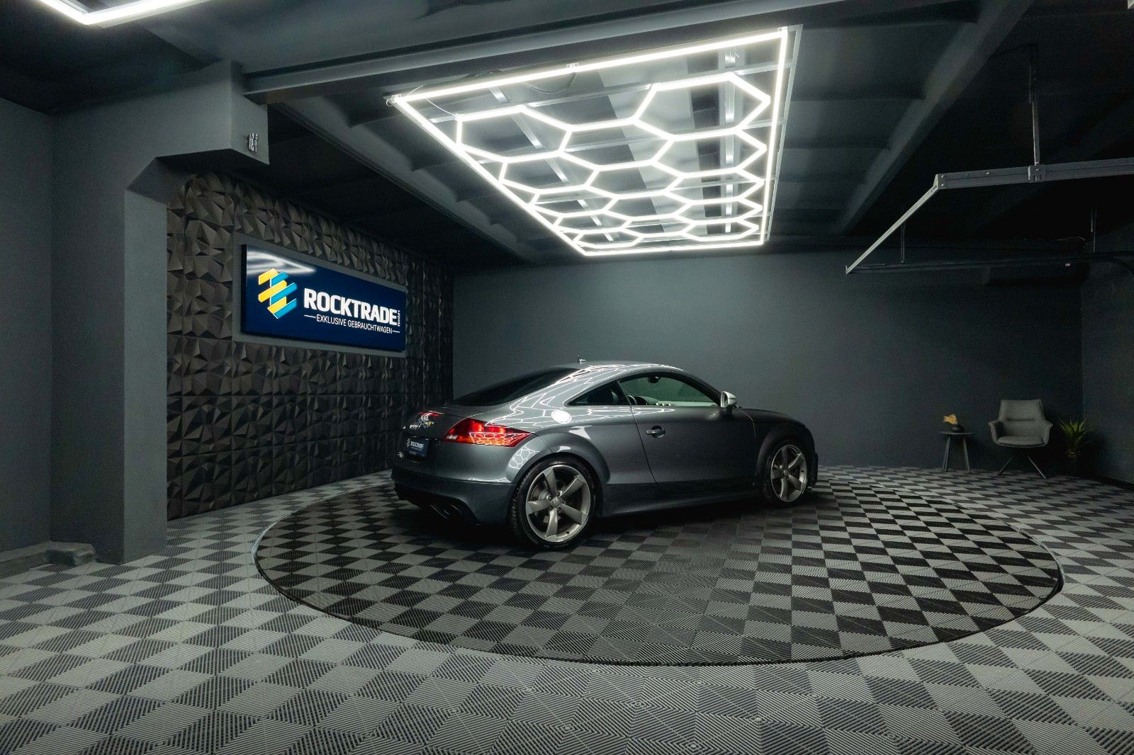 Fahrzeugabbildung Audi 2.5 TFSI TT RS Coupe quattro 6-Gang *Bi-Xenon*