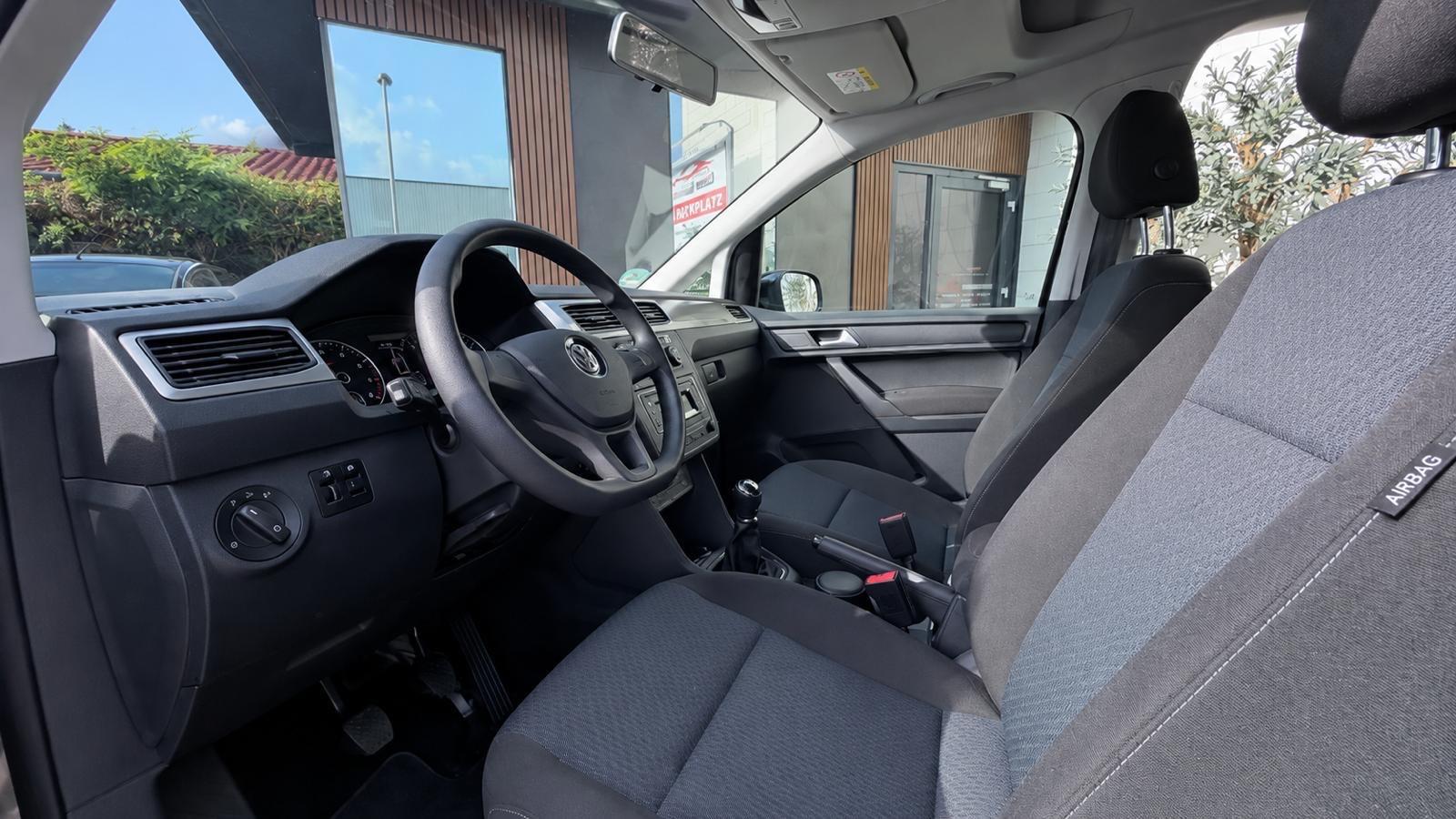 Volkswagen Caddy PKW Trendline BMT