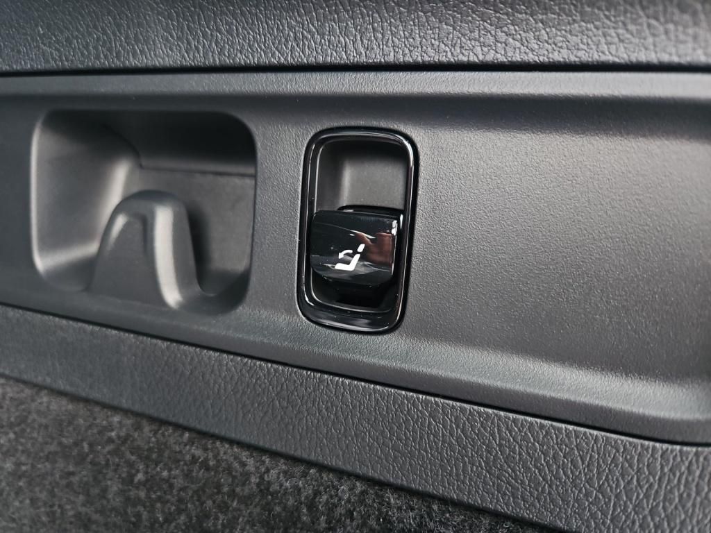 Fahrzeugabbildung Mercedes-Benz GLC 400e 4M +AMG+NIGHT+ASSISTENZ+AHK+BURMESTER++