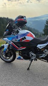 BMW F 900 XR im einzigartigen M Design Top Zustand  - Motorräder in Freiburg